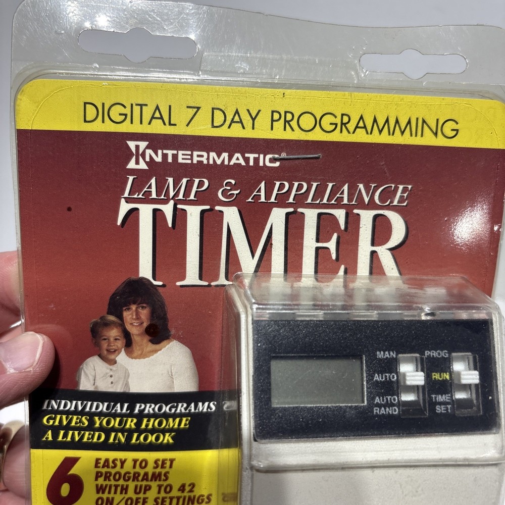 Vtg Intermatic DT7C Digital Lamp & Appliance Timer Programmable 7 Day NOS