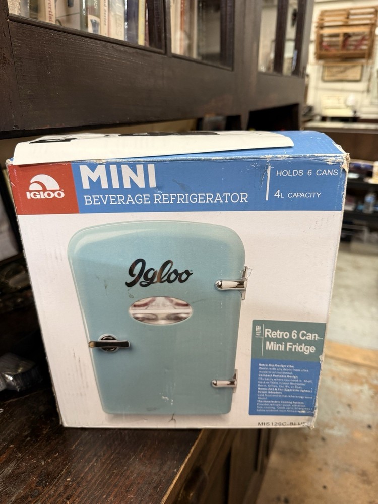 Igloo Mini Fridge Beverage Refrigerator