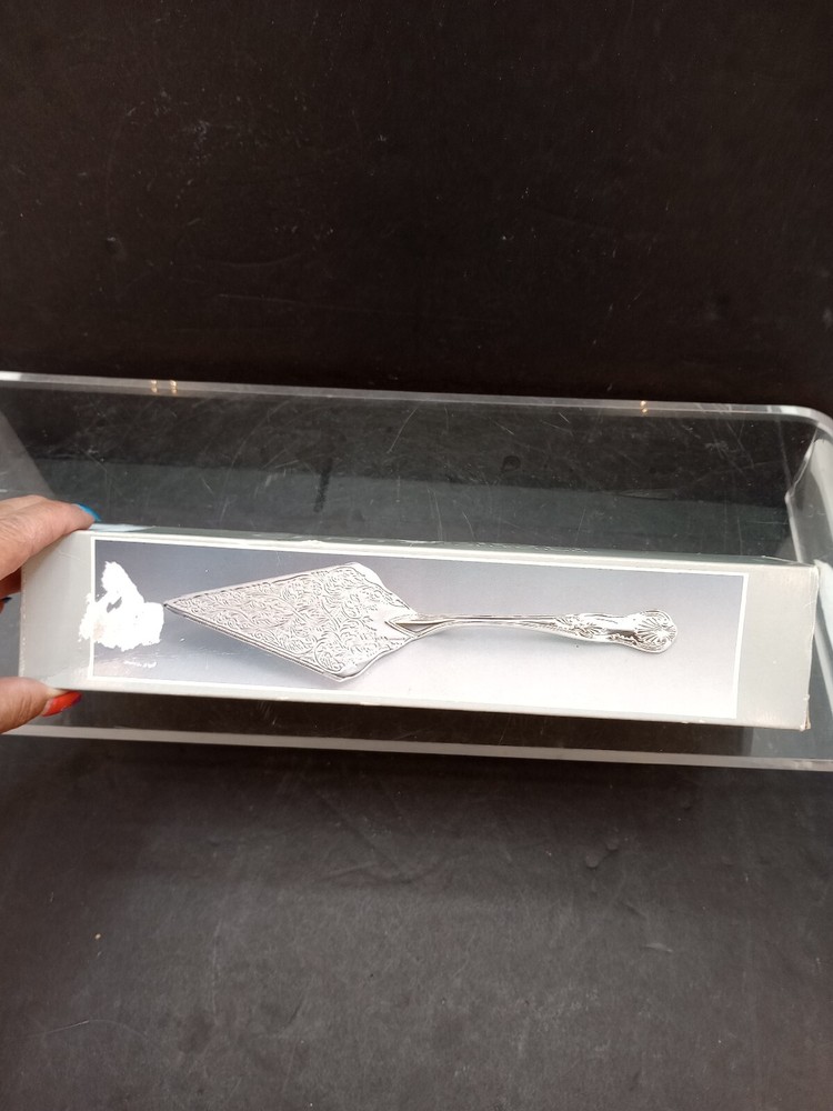 Vtg Silver plated Cake Server 11.5” by Centurion Collection NIB