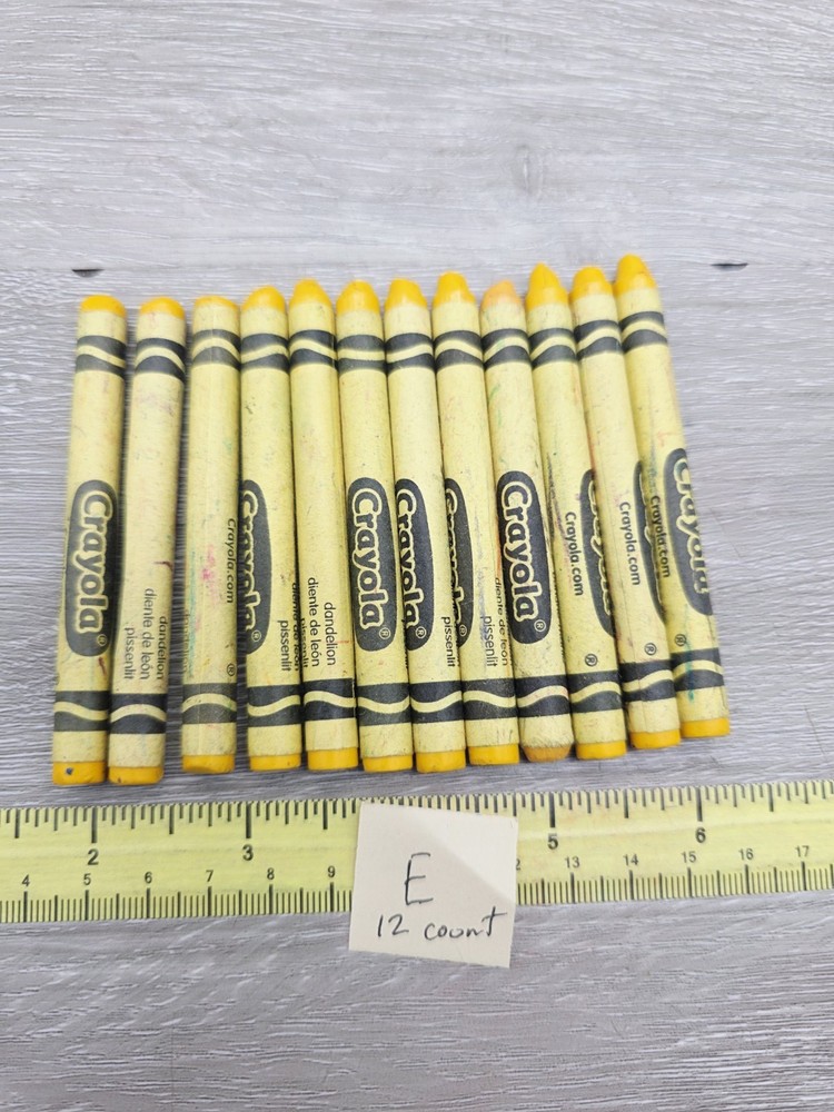 12 Count Crayola Crayons Yellow Dandelion
