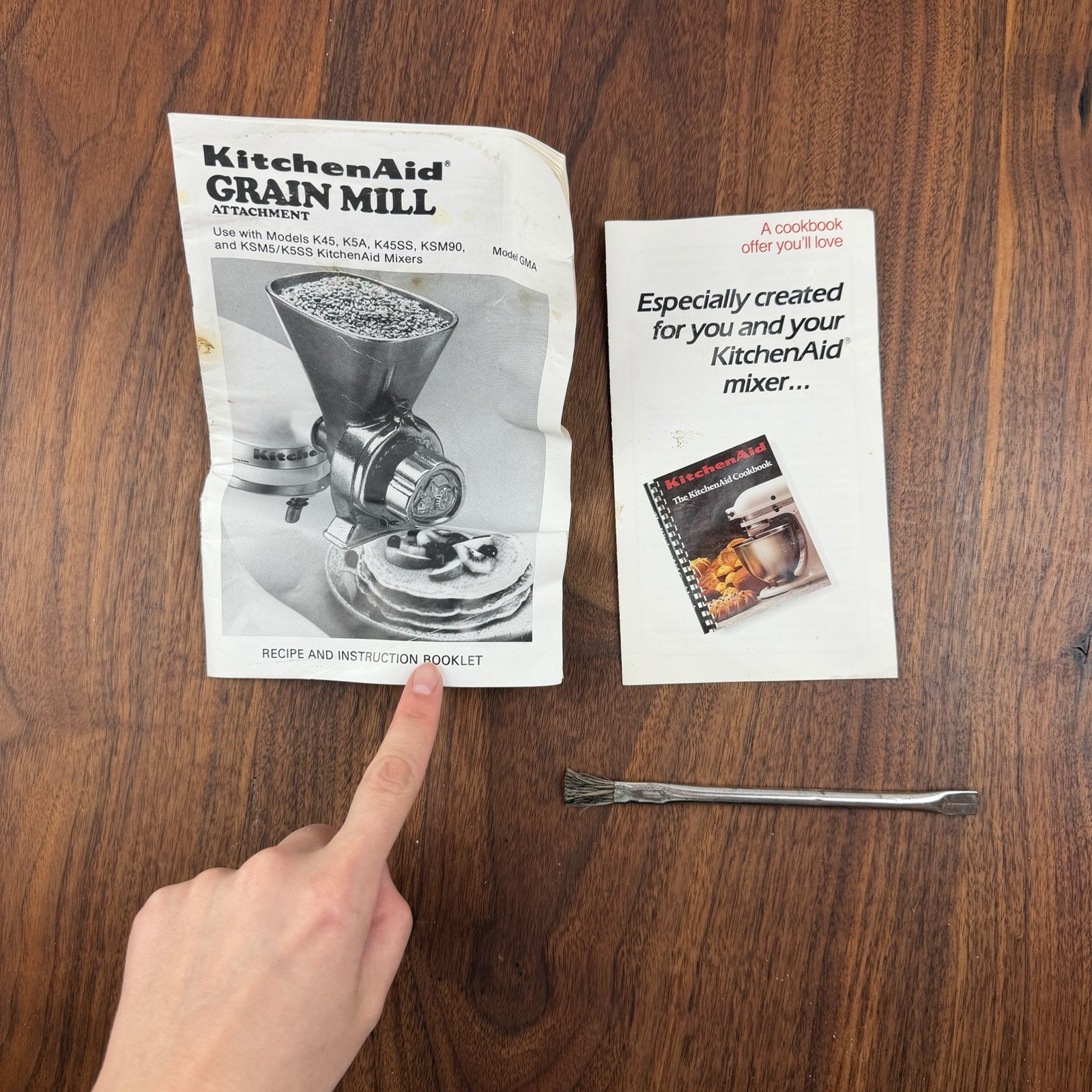 KitchenAid Grain Mill Model GMA Metal Grinder Mixer Attachment w/ Manual & Box