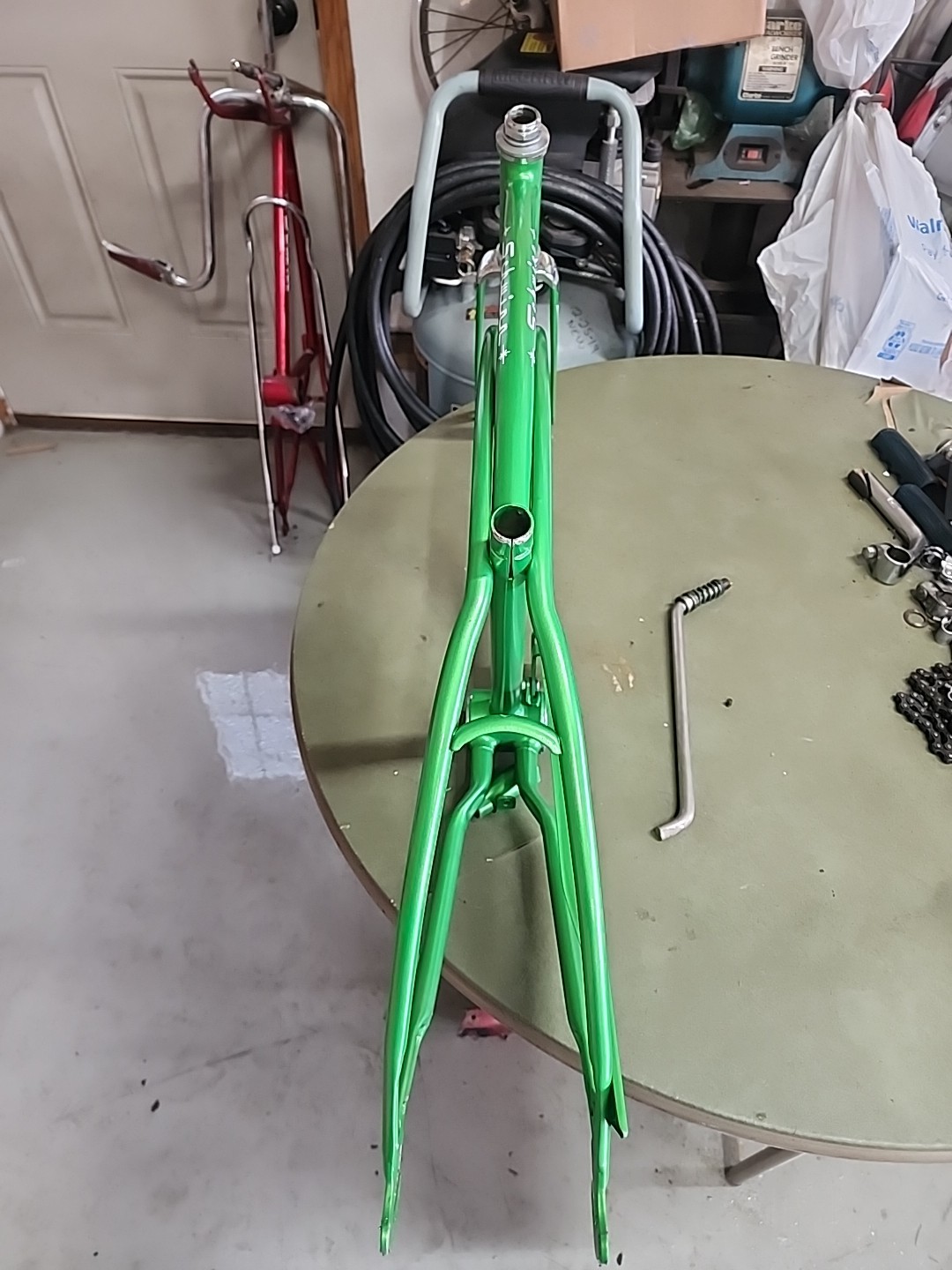 1966 SCHWINN STINGRAY LIME GREEN FRAME FORK + CHAINGUARD NICE SHAPE REPAINT L$$K