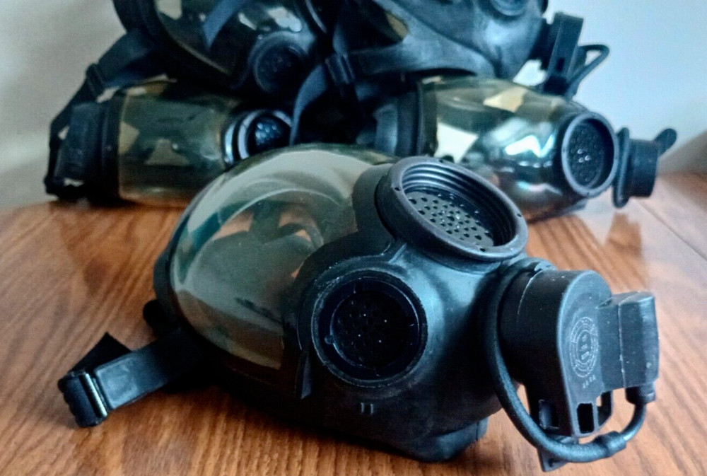 (ONE) MSA Face Gas Mask Riot Control Size Medium ( SURPLUS )