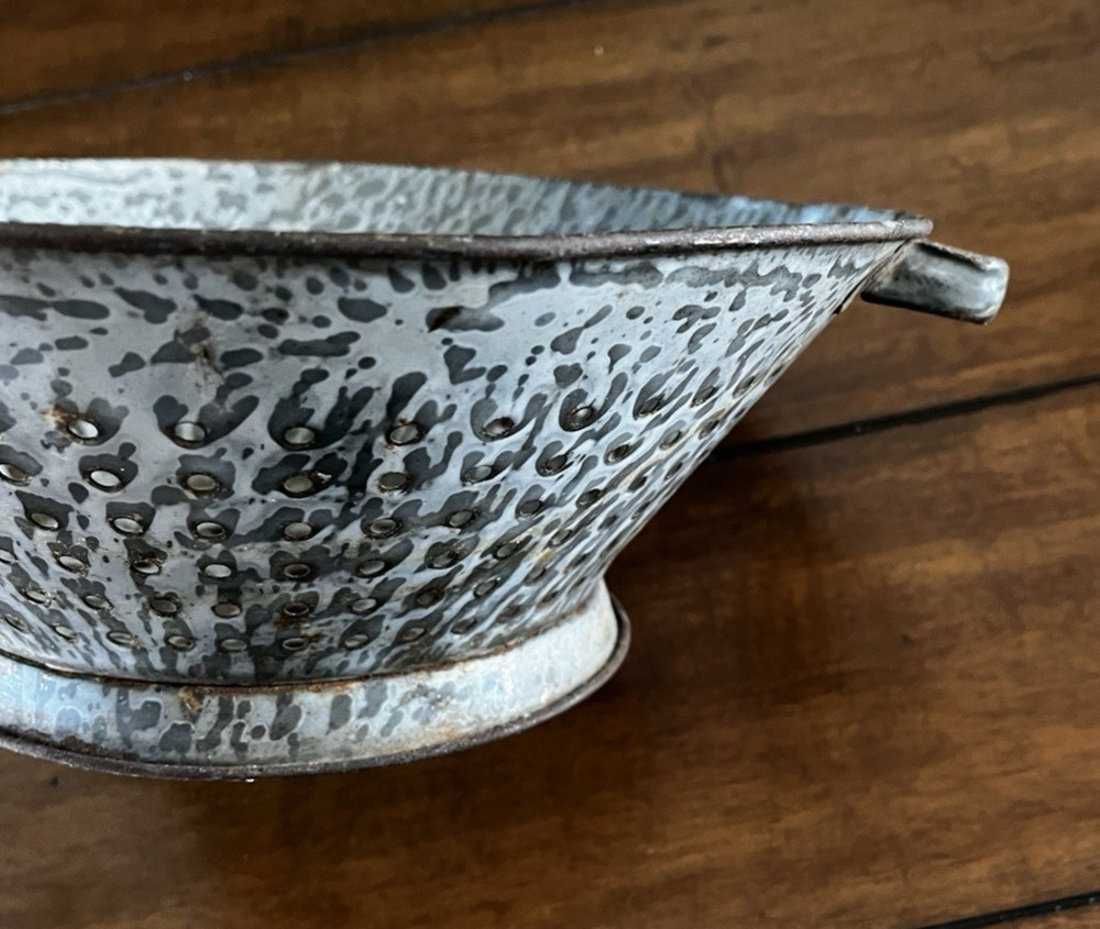Vintage Graniteware Kitchen Colander Enamelware Strainer Rustic Farmhouse Decor
