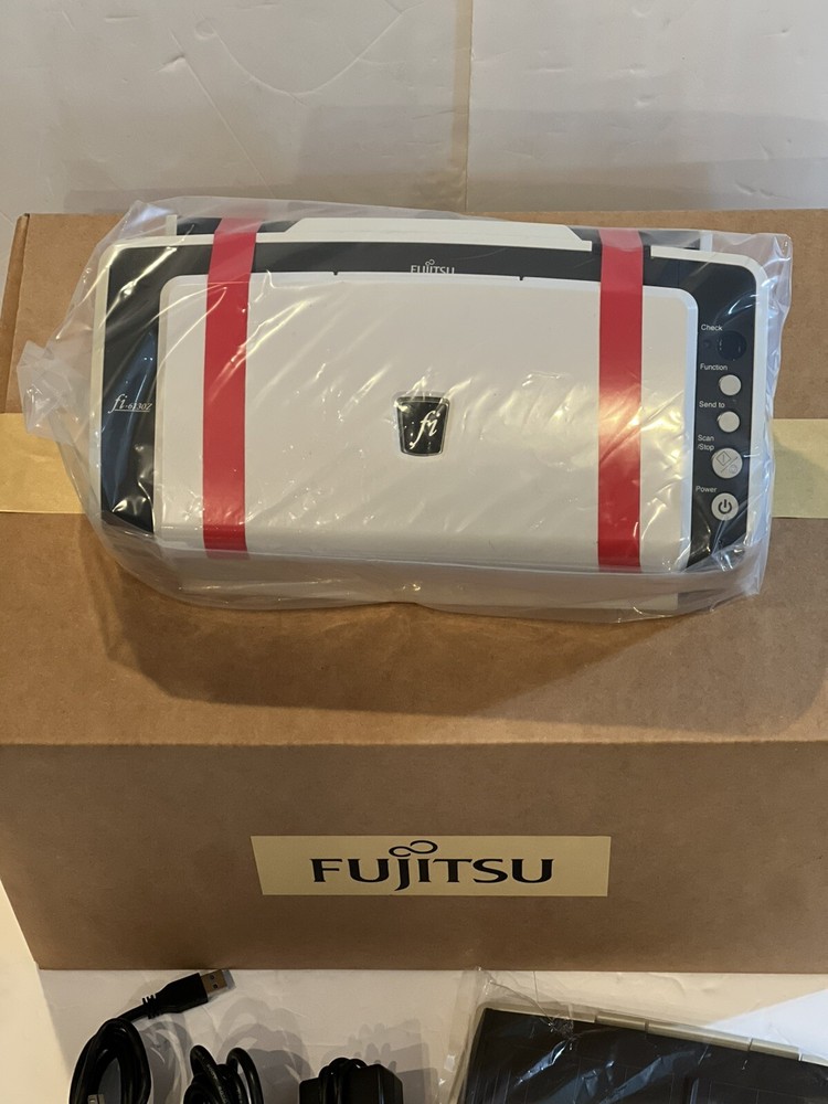 Fujitsu NEW ZERO(Full Package in Box) fi-6130Z Scanner(AC Adapter+USB+Setup DVD)