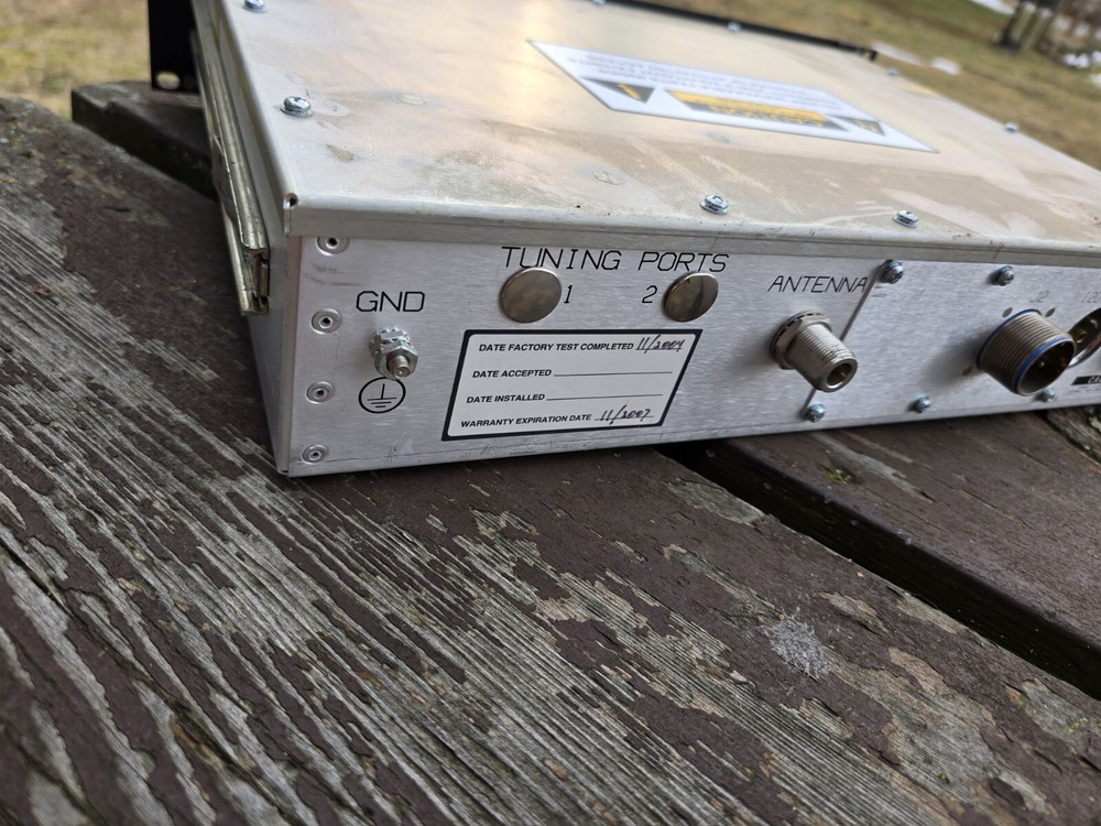 General Dynamics CM-200 VHF Receiver