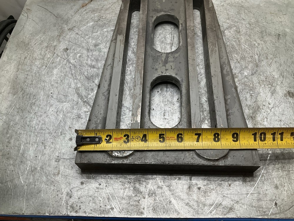 Gemco 24" Standard Metal Shaper Foot Table Support