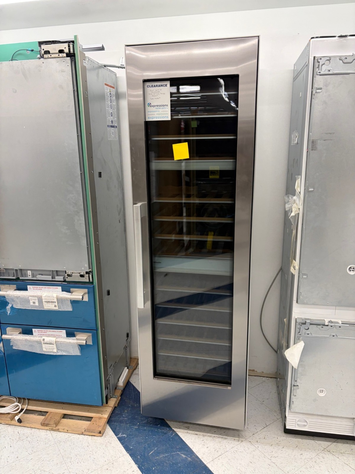 Miele MasterCool Series KWT1603SF 24 Inch Built-in Wine System