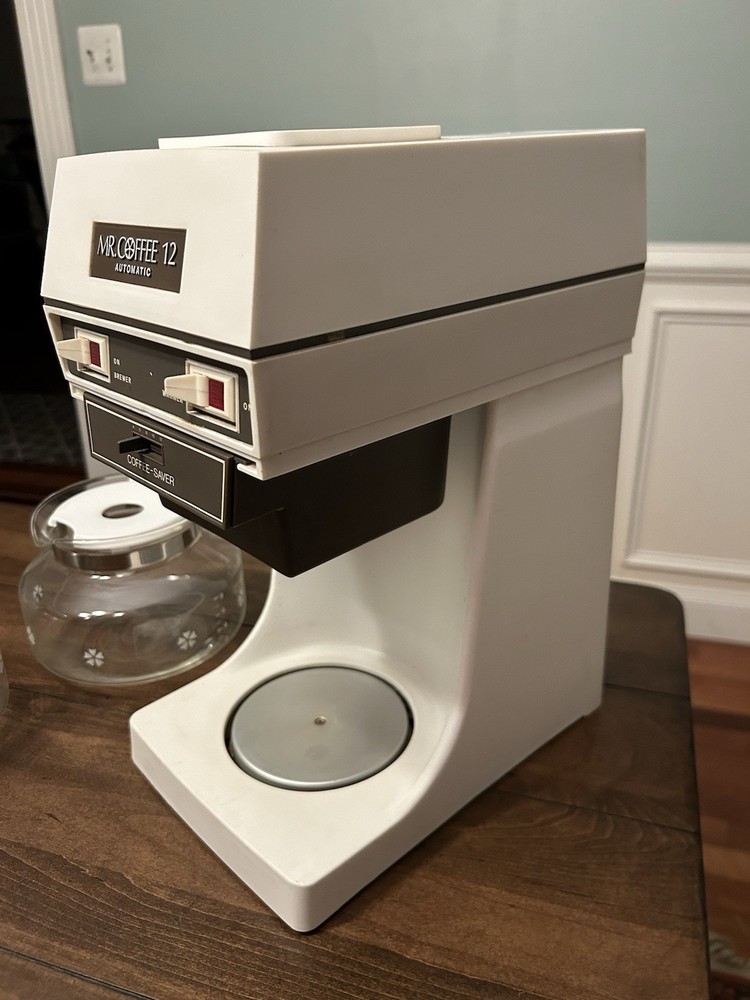 Joe DiMaggio Mr. Coffee Coffee Brewing System Hardly Used Extra Cup