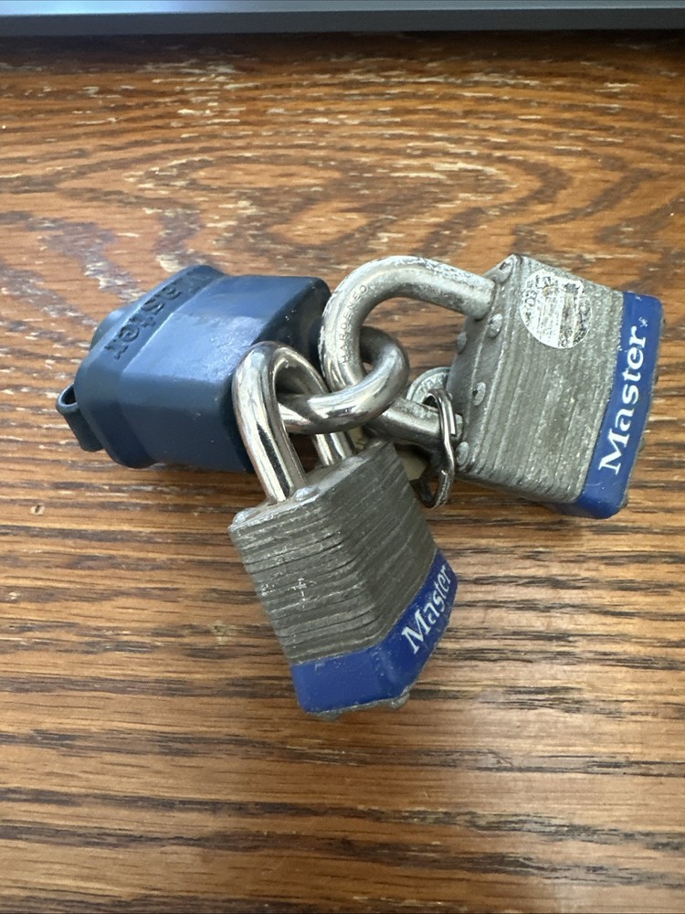 Master Lock Padlocks with 3 keys