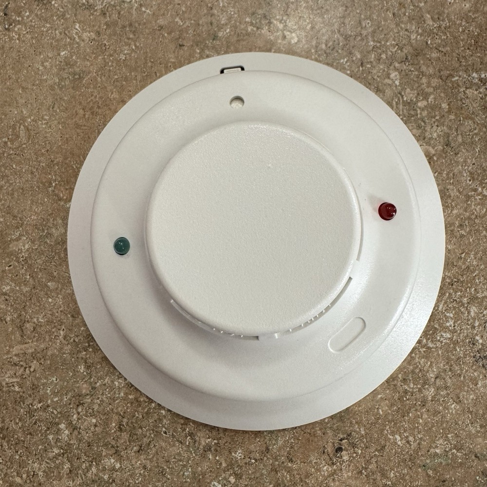 System Sensor Smoke Detector New No Base! E50