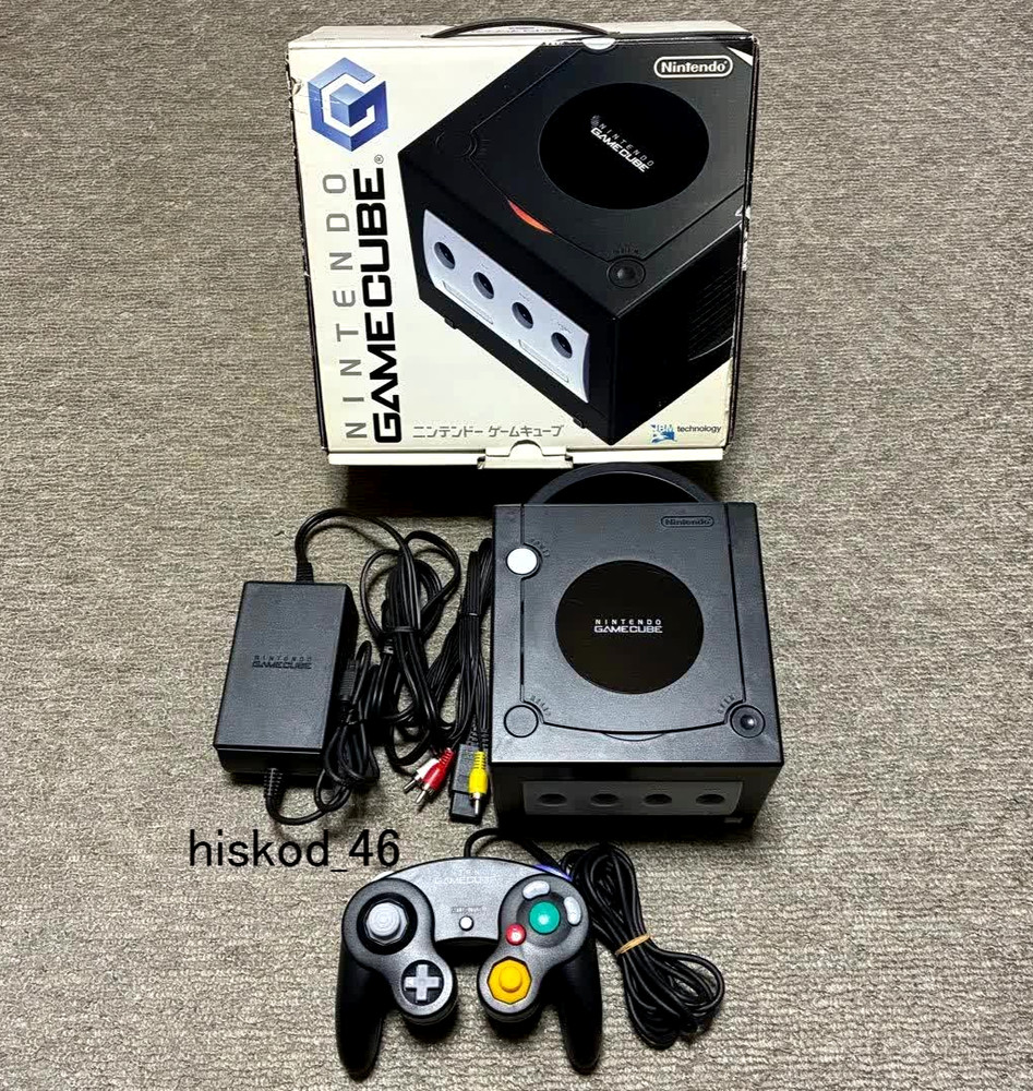 Nintendo GameCube Black Video Game Console & controller W/ Box & Adapter & Cord