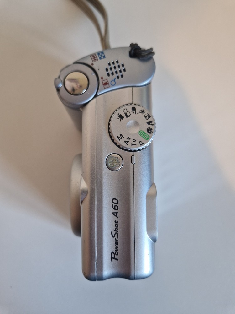Canon PowerShot A60 2.0MP Digital Camera Silver - Faulty