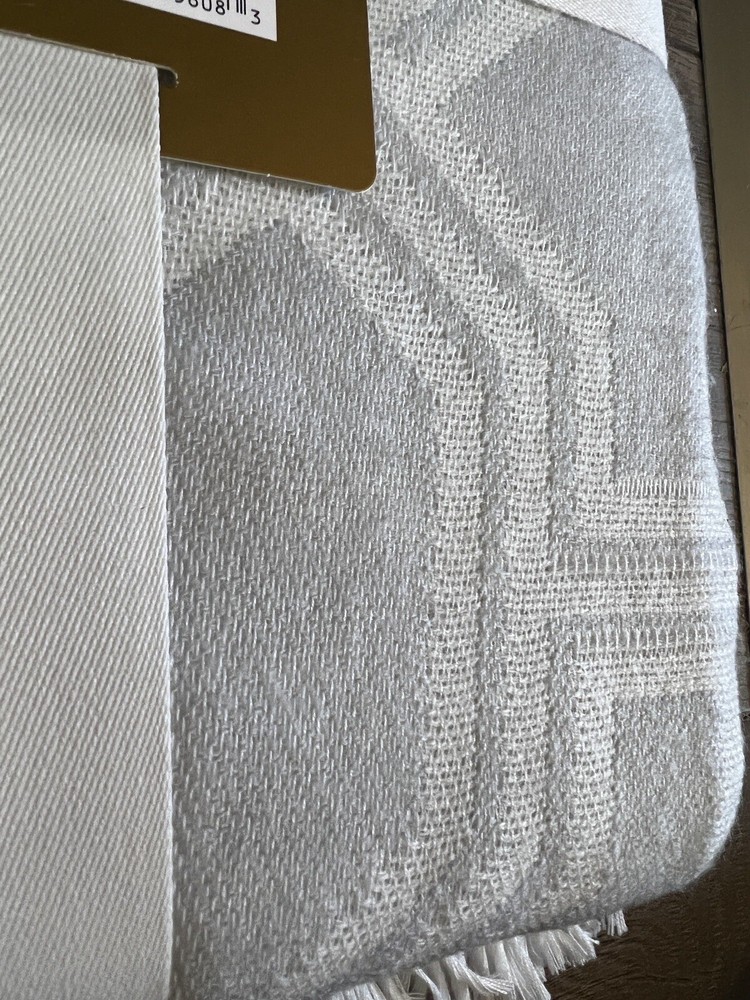 Everhome Diamon Weave Throw Blanket NWT