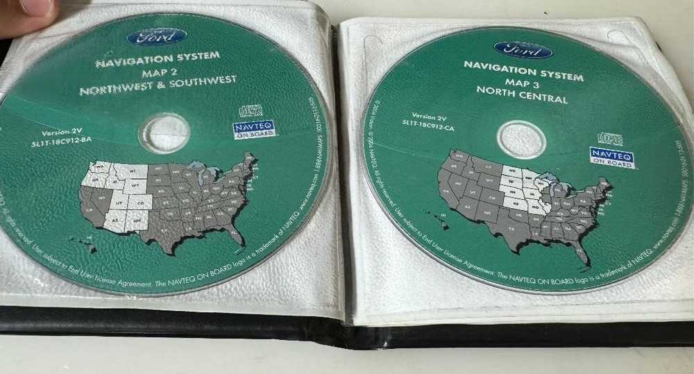 FORD P/N 5L1T-18C912-AA NAVIGATION SYSTEM DISCS ((MISSING 8)) UNTESTED CONDITION