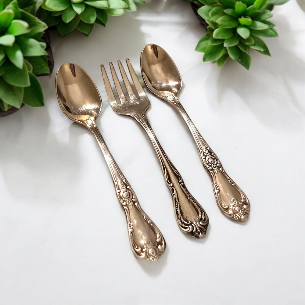 Oneida Silver Plate Child Fork 2 Spoons (Chalice Harmony Vanessa Francesca) (U8)