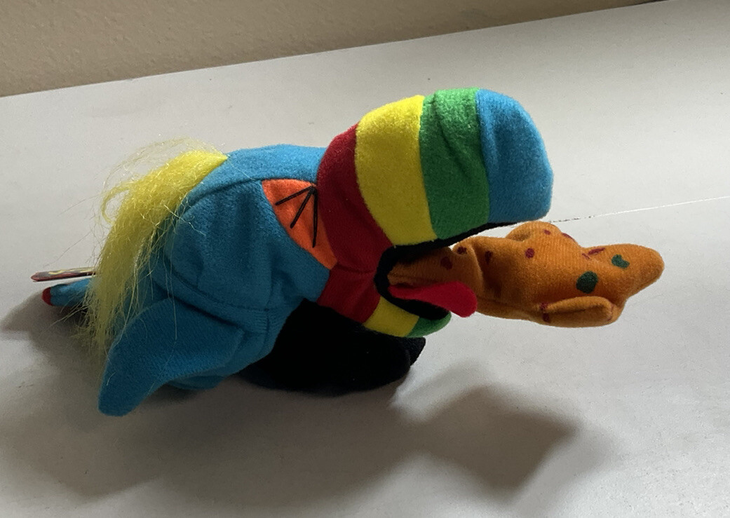 NWT VINTAGE Meanies Plush Stuffed Animal Series 1 1997 - "HURLEY" THE TOUCAN