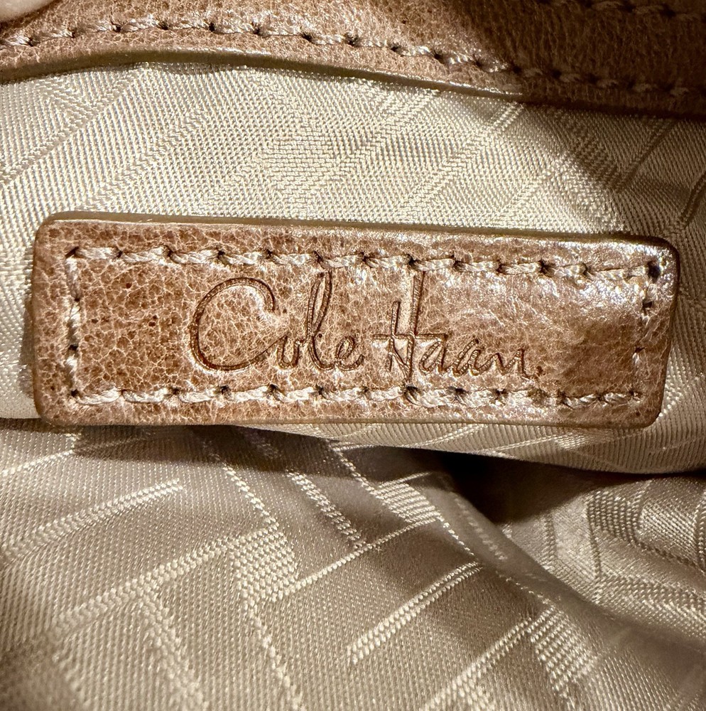 Cole Haan Brown Shoulder Bag Zip Closure Adjustable Strap Inner Pockets