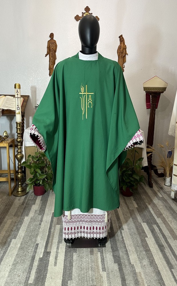 GREEN VESTMENT CHASUBLE & STOLE G0111