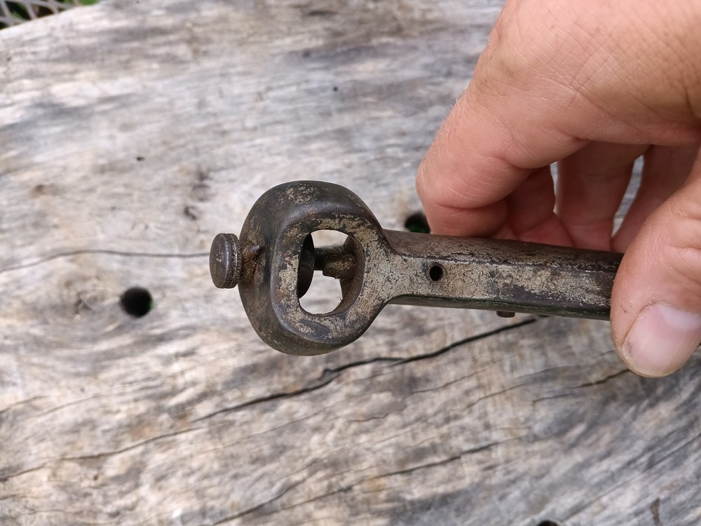 Vintage Saw Set Tool