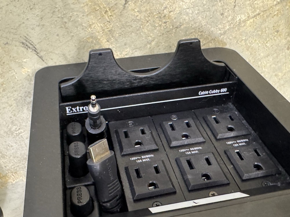 Extron Cable Cubby 1200/1400 Retractor Bracket 995589-2 A DS