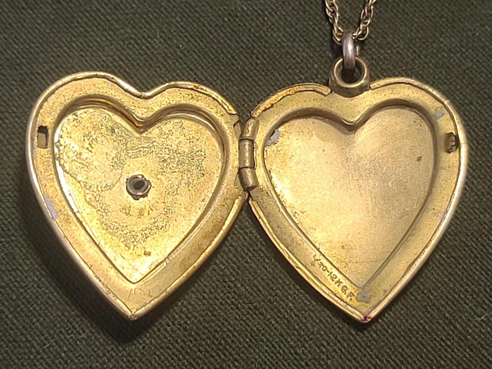 WW2 US Army Air Corps Heart Locket Necklace Mother of Pearl Sweetheart MOP 1940s