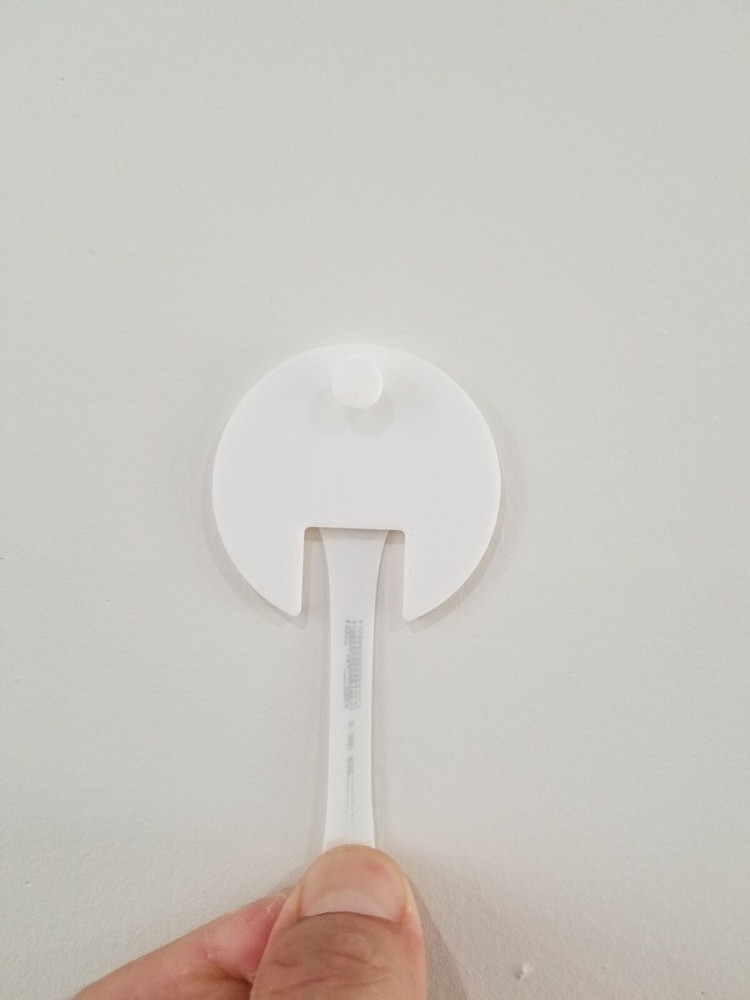wall mount for Nest Temperature Sensor 3D printed (no drill, no damage to wall)