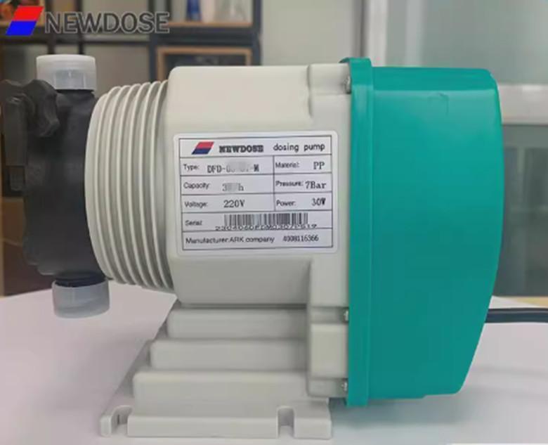 1pcs NEWDOSE DFD-02-07-M 220V dosing metering pump