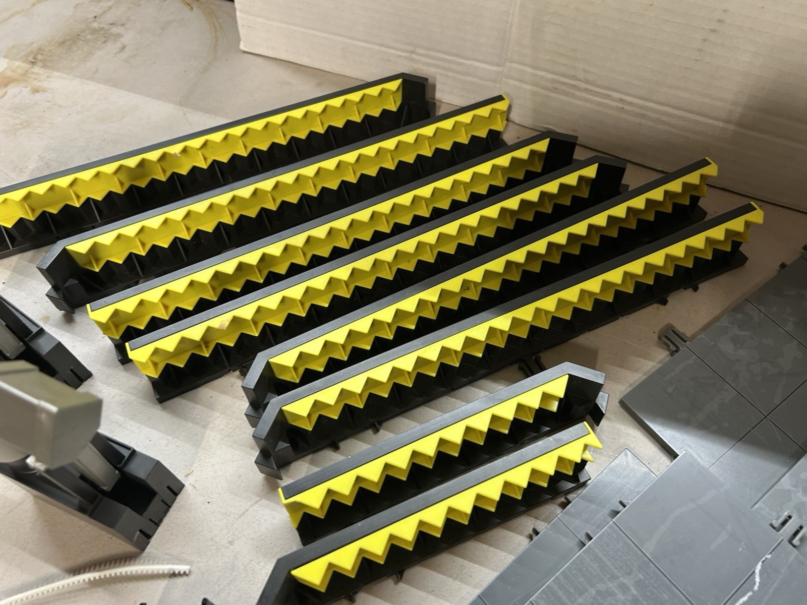 BattleBots Arena MAX Hexbug - Parts And Pieces