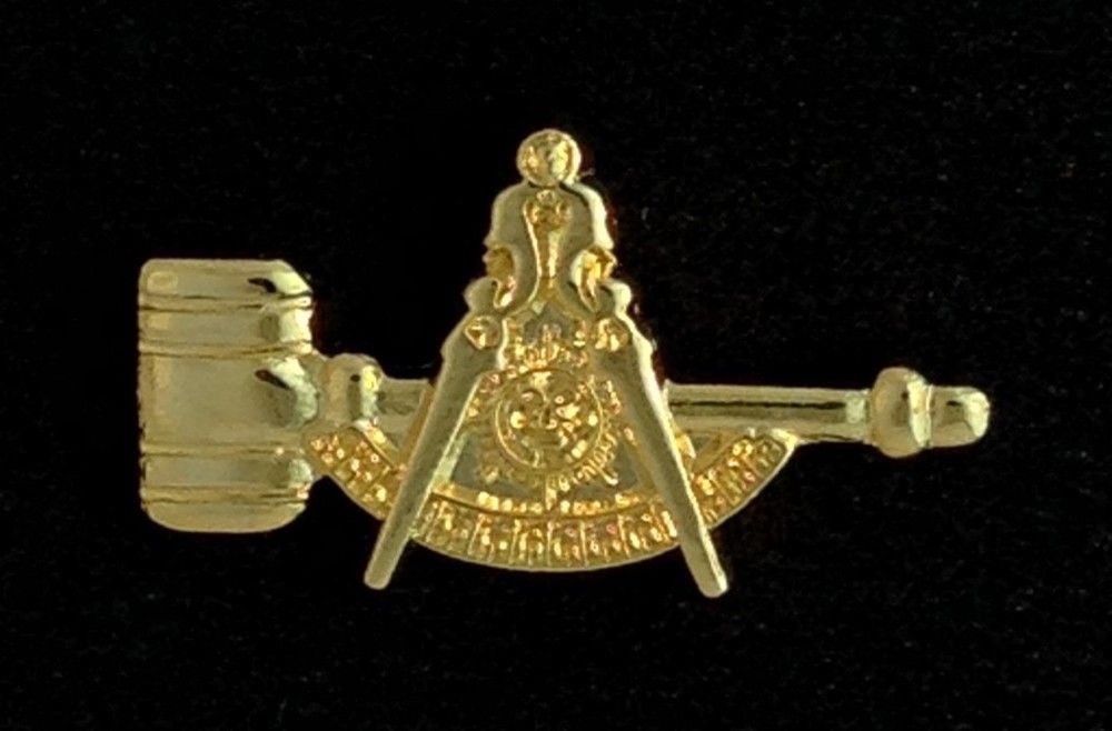 Masonic Past Master With Gavel Lapel Pin (PMG-1)