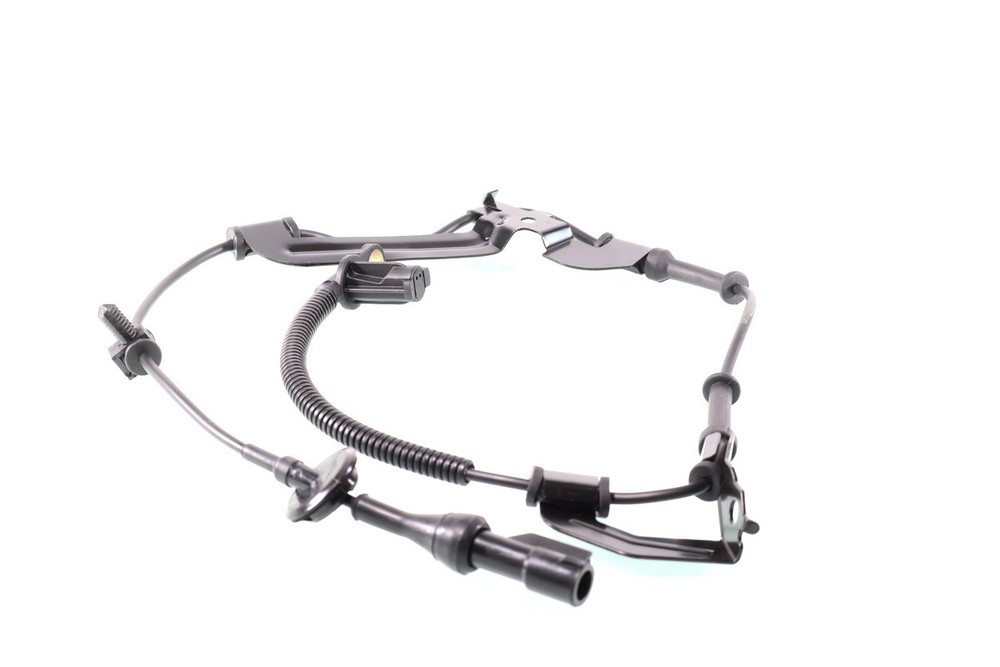 1x front ABS sensor GH-702579V