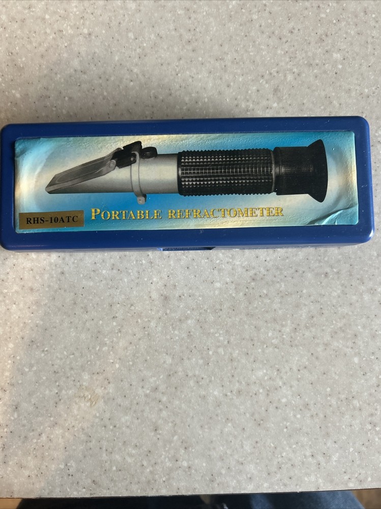 Portable Refractometer Model RHS-10ATC