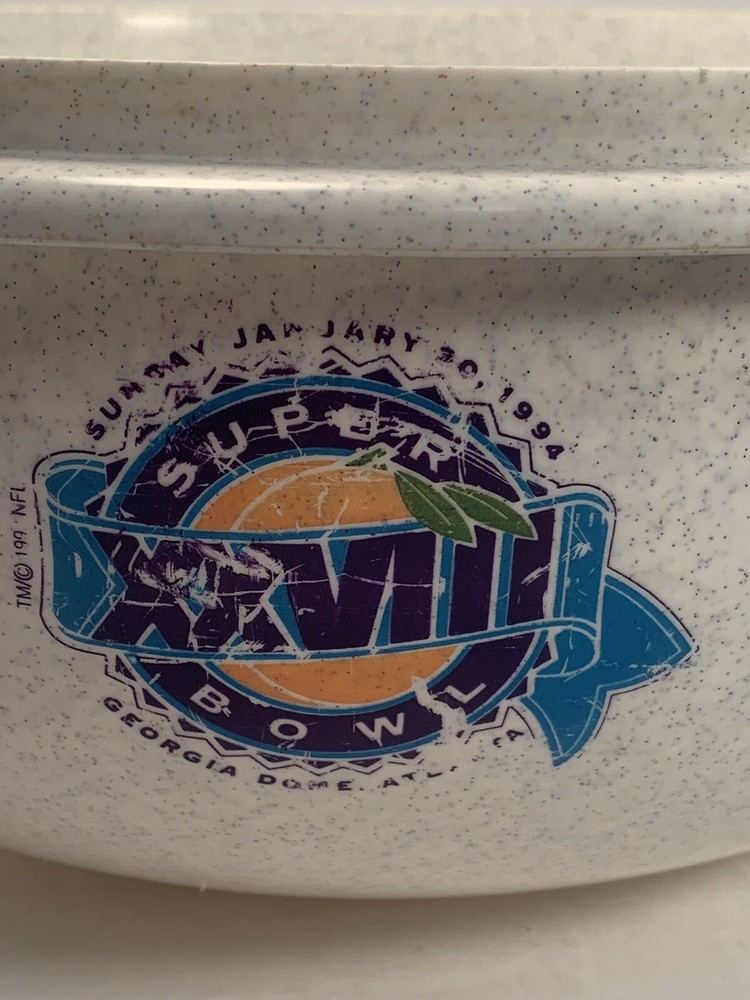 Super Bowl Tupperware Bowl large 12" diameter at top