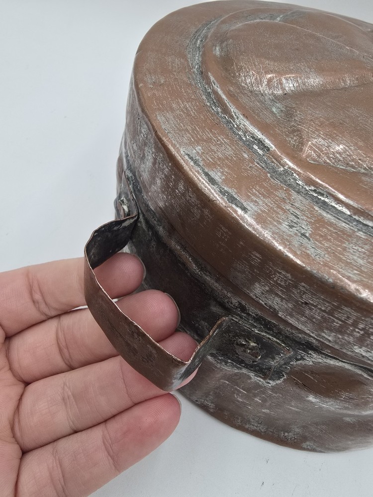 Rustic Hammered Copper Lidded Box Farmhouse 7 3/8” Primitive