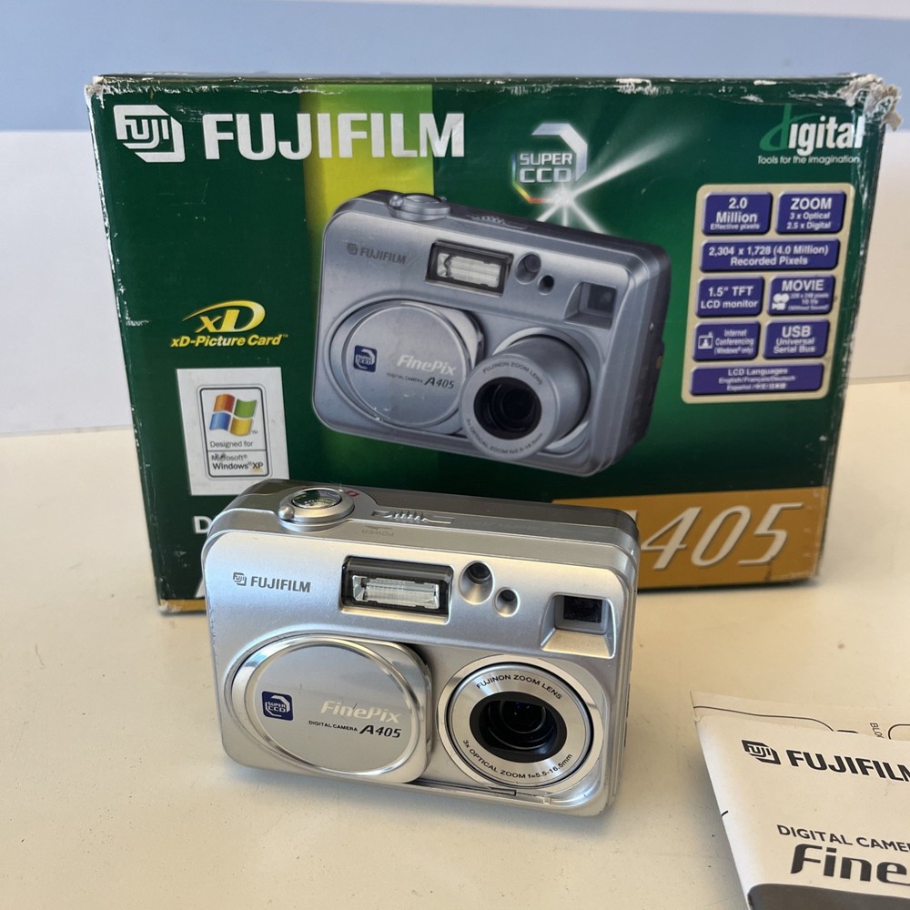 Fujifilm Digital Camera FinePix A405 2.0MP Silver Tested working