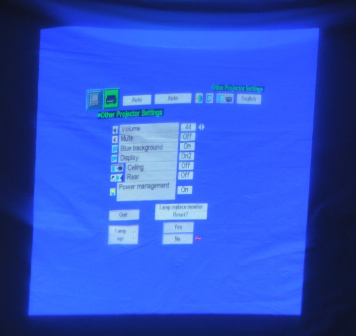 InFocus LP260 SVGA Digital Multimedia Projector WORKING