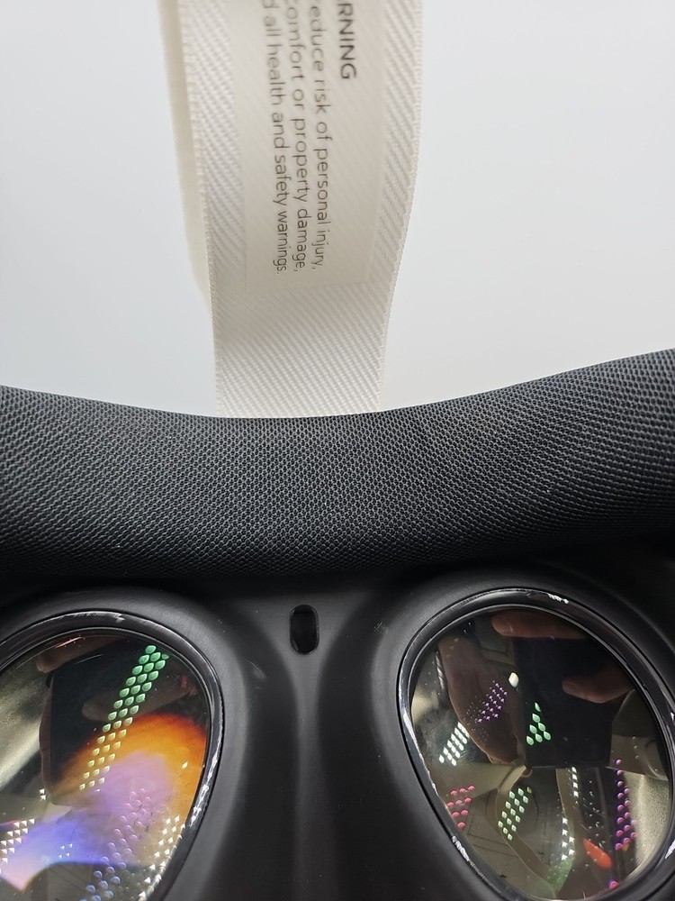 Meta Oculus Quest 3 S3A - 512GB VR Headset with Controllers