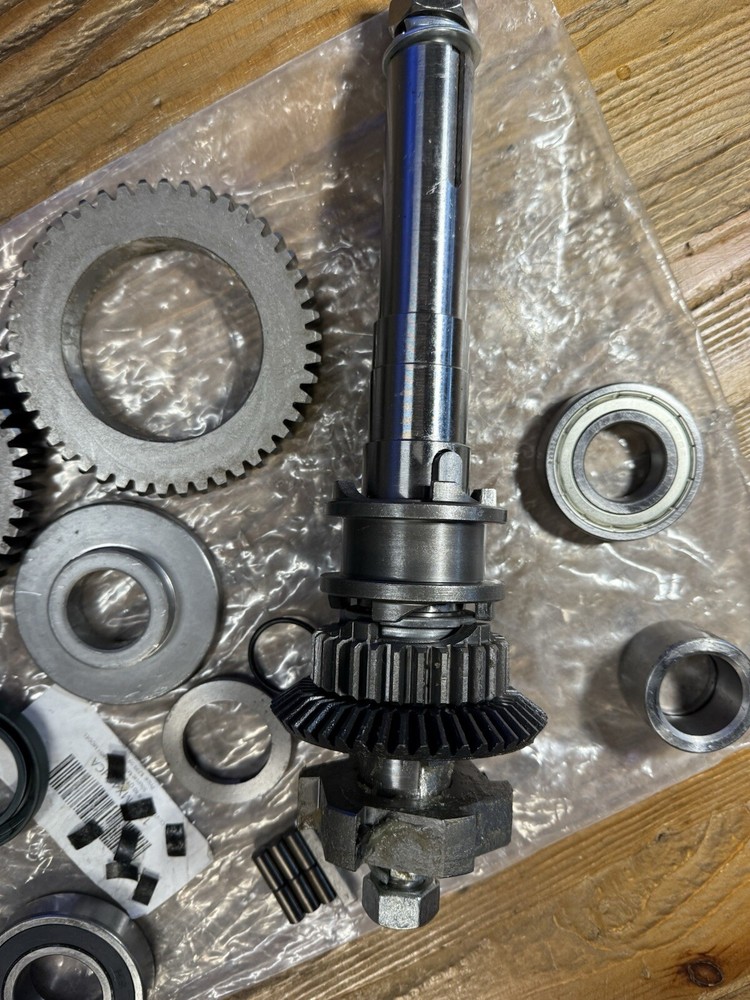 Avantco 177PMX40HCA Center Axle for MX40H