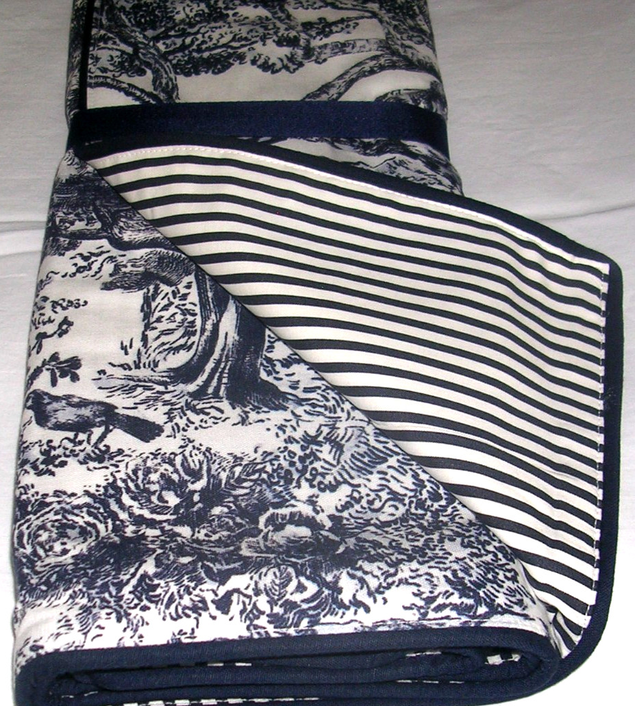 POTTERY BARN BRANDON MAXWELL GROVELAND TOILE REVERSIBLE TABLE RUNNER 18X108 NWTG