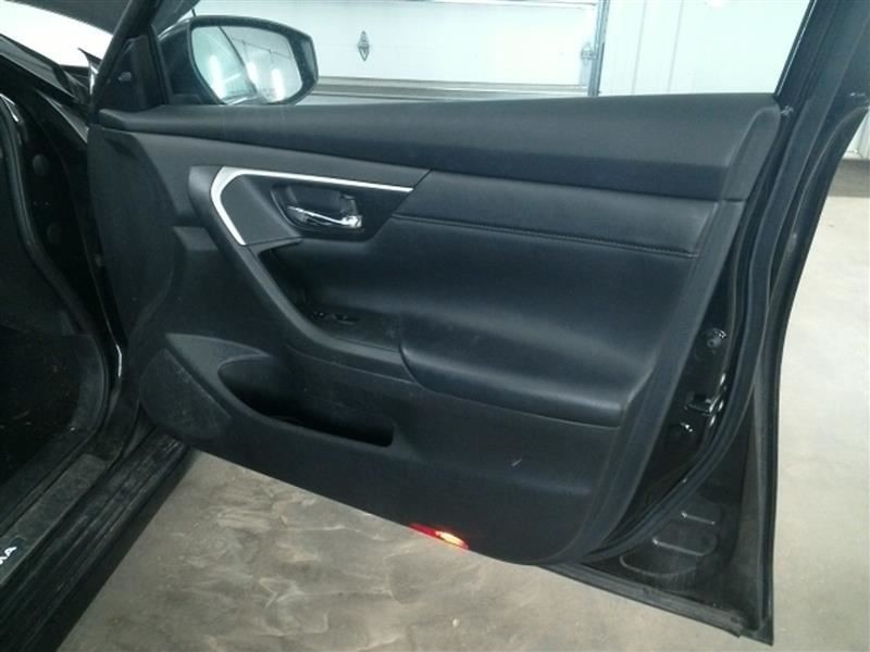 ALTIMA 2017 High Mounted Stop Light 104658355