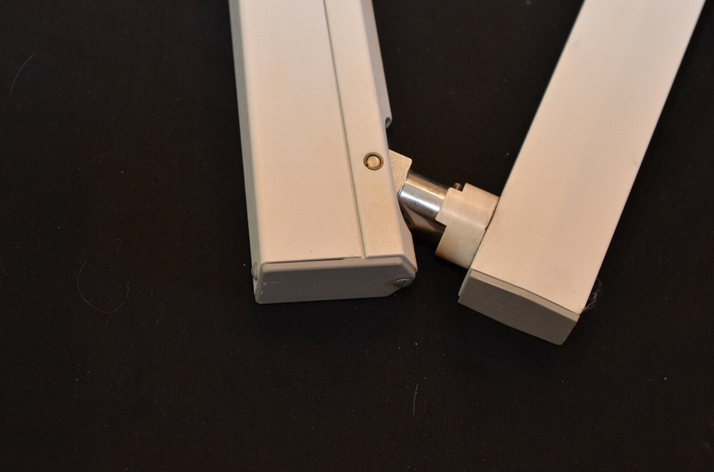 Adec 6300 Post Mount Dental Light Arm