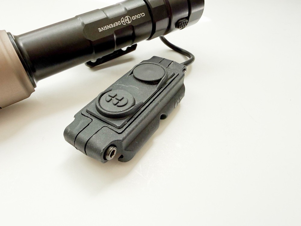 CLOUD DEFENSIVE REIN 3.0 Black / Flat Dark Earth Weapon Light