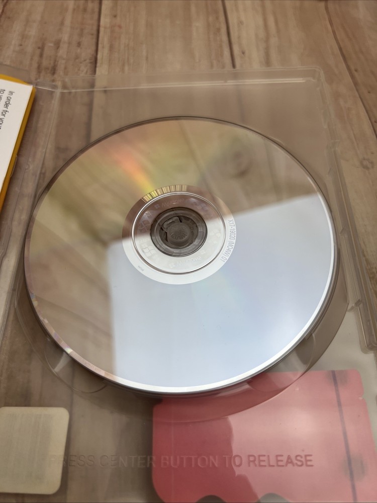 Microsoft Windows 7 Home Premium 32 Bit Full Version DVD w Product Key Code!