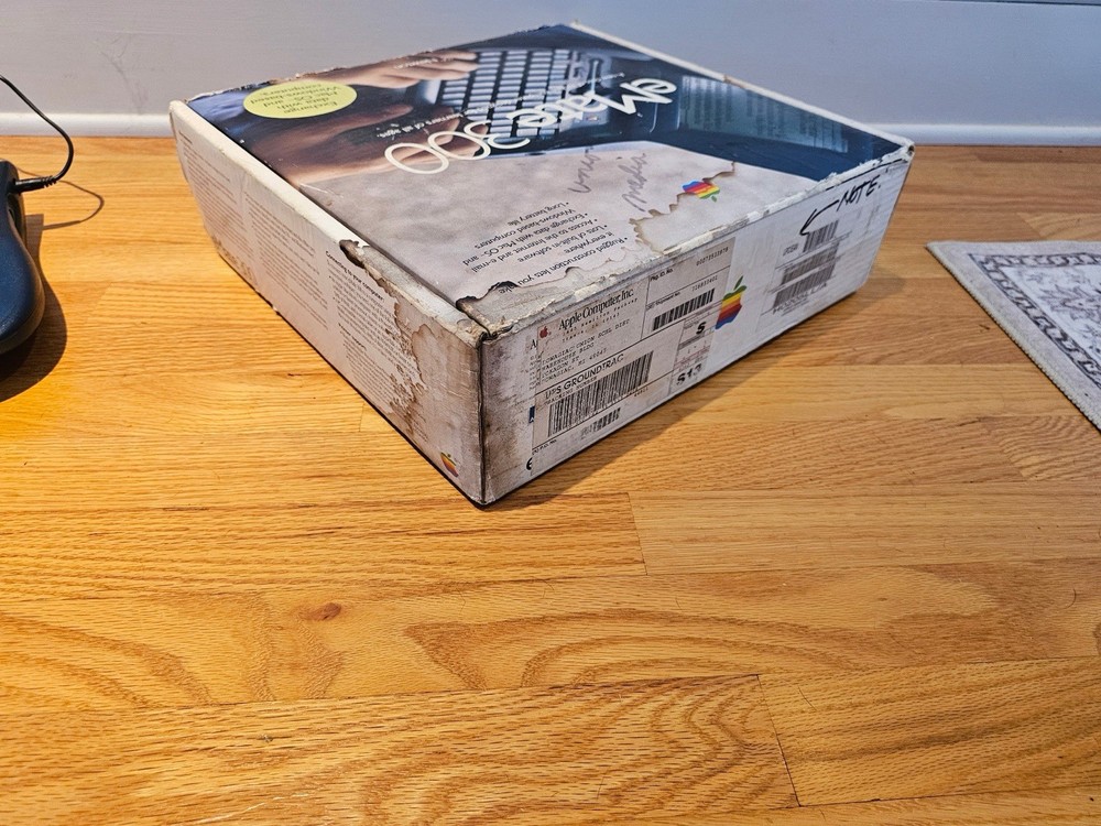 Apple Newton eMate 300 Computer Complete In Box
