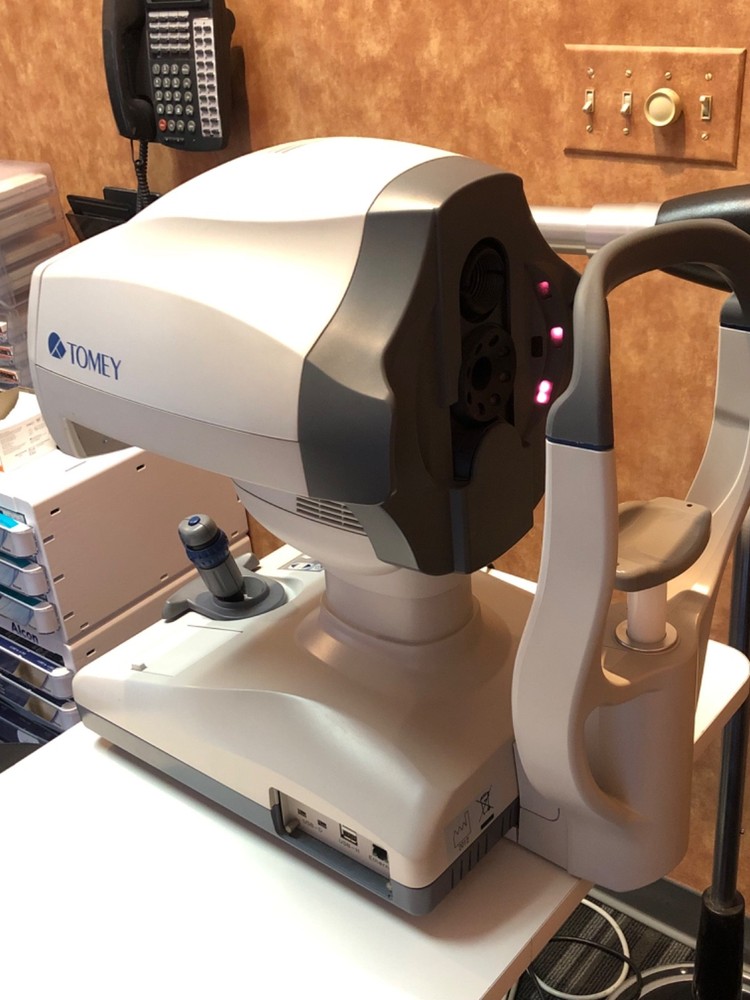 Tomey Autorefractor Keratometer Topographer RT-7000, with printer