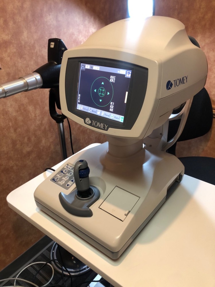 Tomey Autorefractor Keratometer Topographer RT-7000, with printer