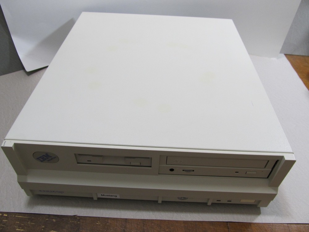 Vintage IBM ValuePoint 433DX/Sp Computer ****Pls Read
