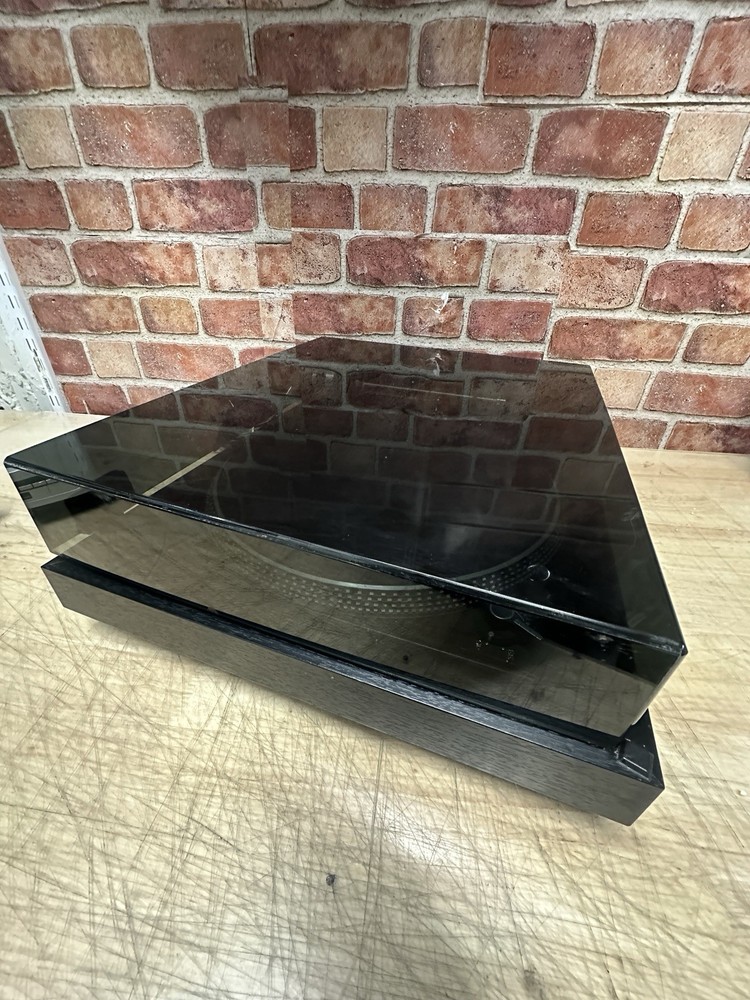 Dual 505-2 Turntable. Nice Shape!