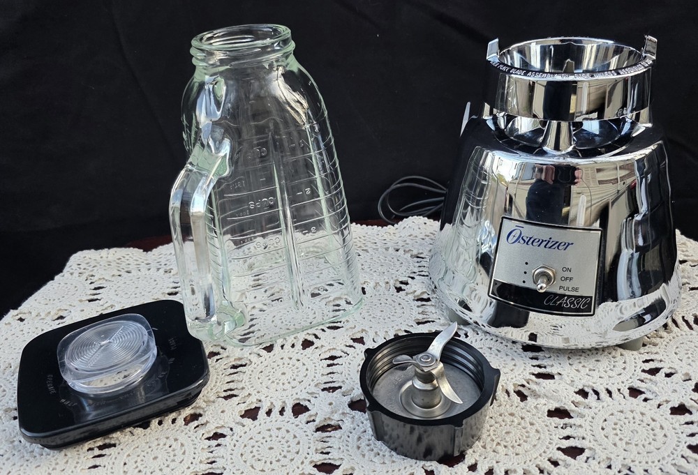 Oster Osterizer Classic Chrome Beehive Blender 5000-08A EUC