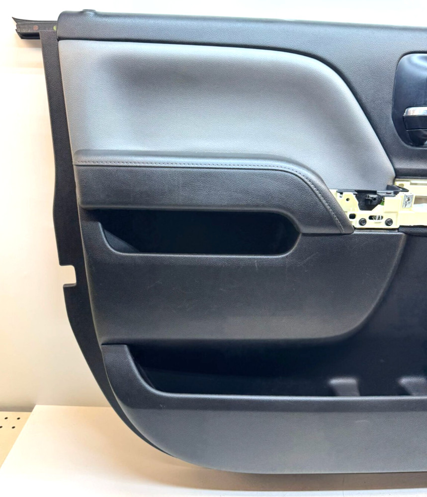 Sierra Silverado 2014-2019 Interior Front Door Trim Panel Left Driver